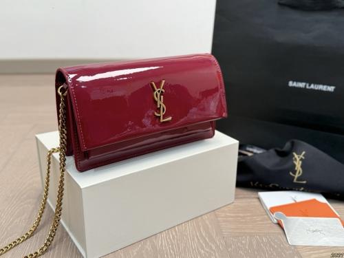 حقيبة سان لوران ( احمر) YSL bag