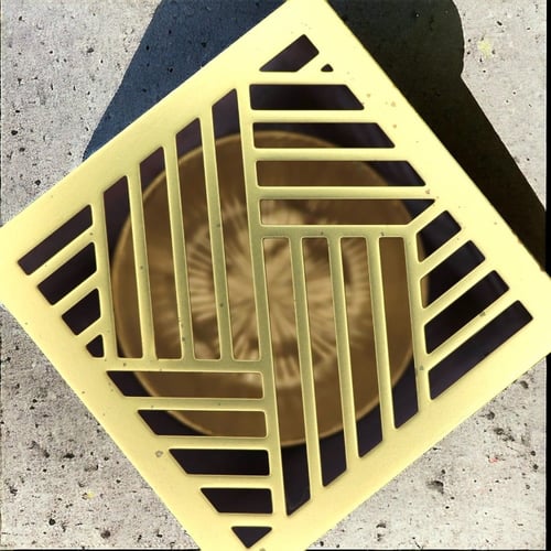 مبخرة خشبية