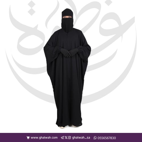 عباية كتف مُزن زرار من الأمام