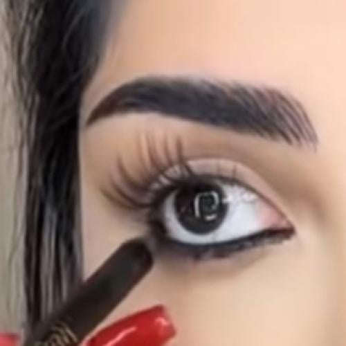 كحل طبي للعيون الحساسه