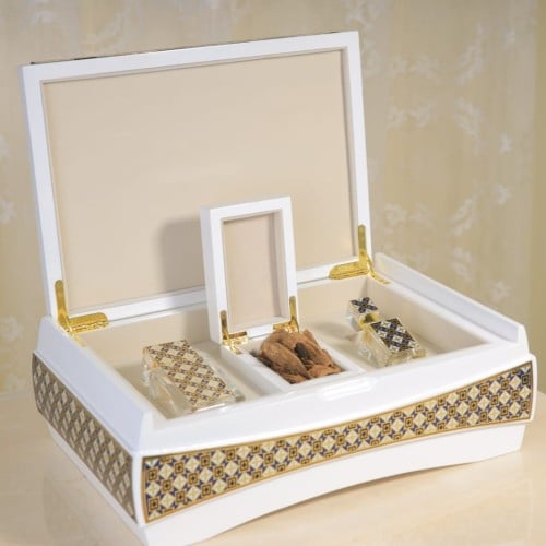 صندوق مستطيل بنقشات اسلاميه