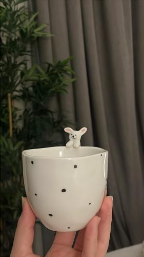 كوب الارنب ابيض