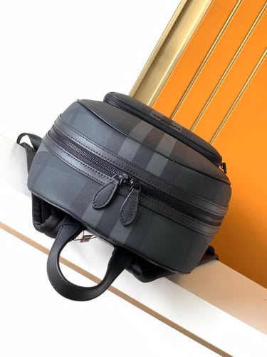 حقيبة ظهر بربري