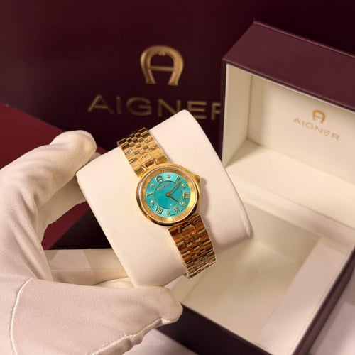 ساعة أقنر نسائي