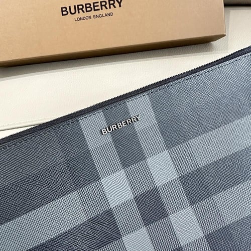 باوتش ماركة ( بربري )