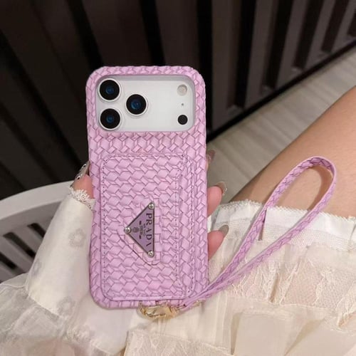 غلاف جوال أيفون 17 برادا