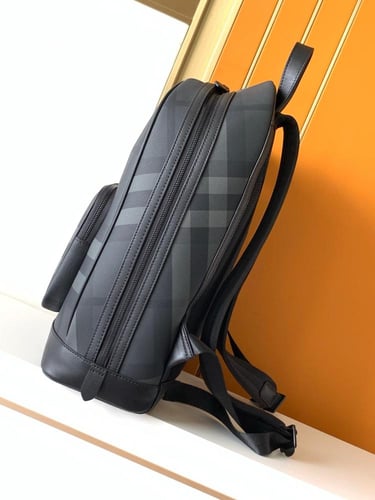 حقيبة ظهر بربري