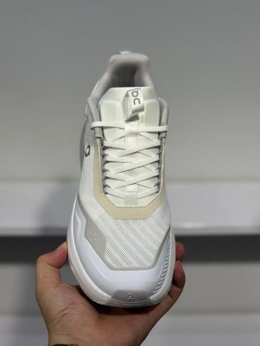 شوز كلاود رانينق