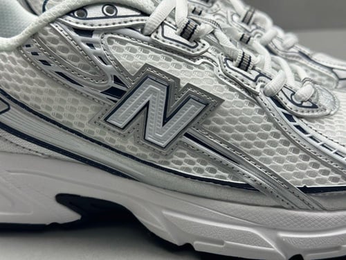 حذاء نيو بالانس - 740