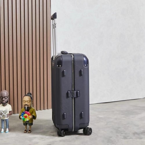 حقيبة جلد ( ريموا )