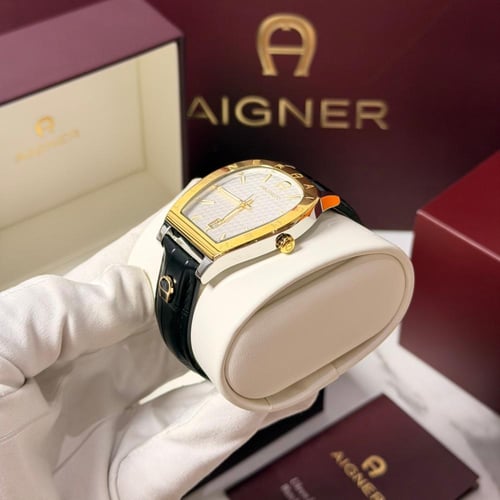 ساعات أقنر ( تافيانو ) جلد