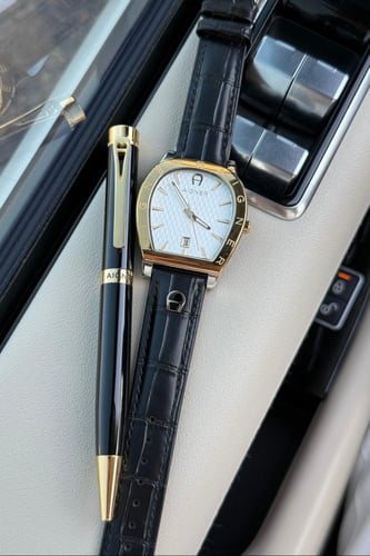 طقم ماركة أقنر (ساعة + قلم)