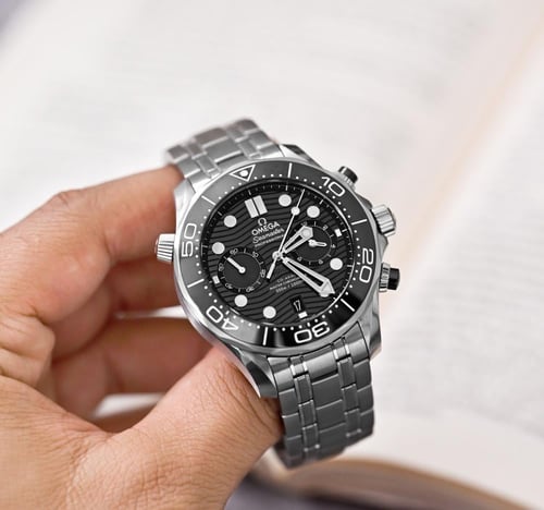 أوميغا سيماستر دايفر 700
