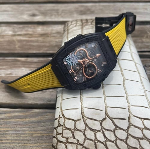 هوبلو سبيريت أوف بيغ بانغ يير أوف ذا سنيك