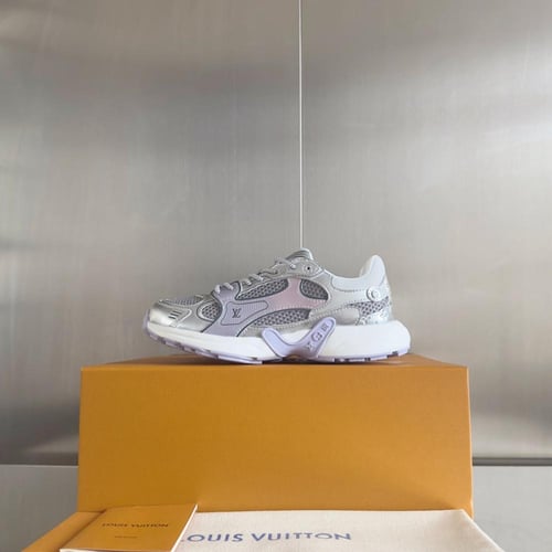 حذاء لويس فيتون ( نسائي )