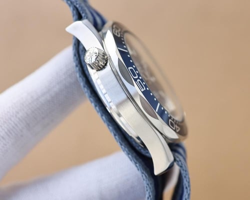 أوميجا جيمس بوند 007