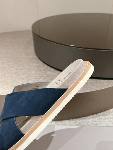 سليبر ماركة ( برونيلو كوتشينيلي )