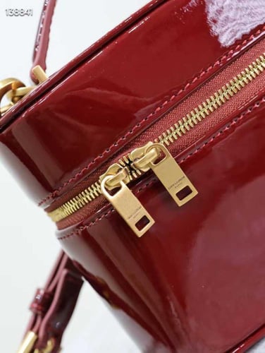 حقيبة إف سان لوران ( صغيرة)