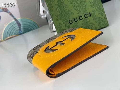 محفظة قوتشي درجة أولى