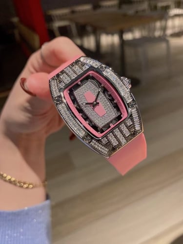 ريتشارد ميل نسائي