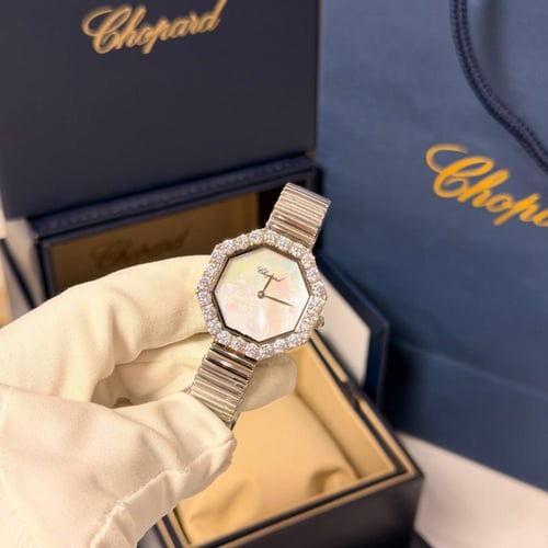 ساعة شوبارد ( لي يور دو ديامنت )