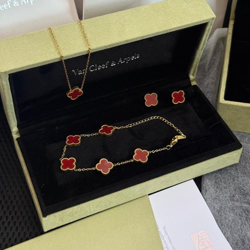 طقم ماركة فان كليف