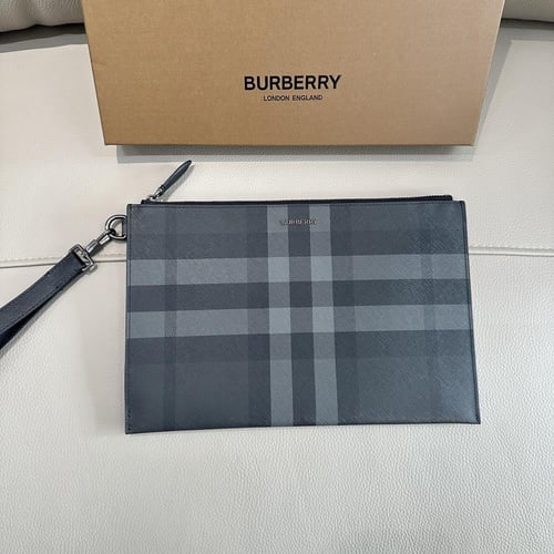 باوتش ماركة ( بربري )