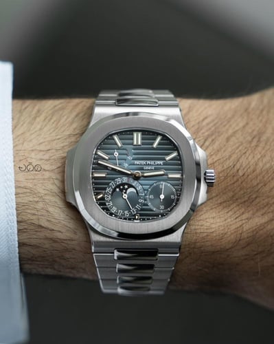 باتك فيليب ( نيوتلس ) سويسري