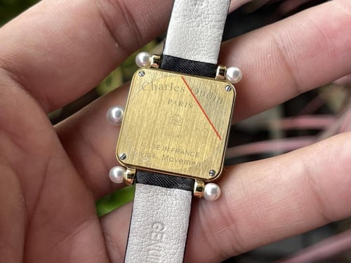 ساعة تشارلز أودين ( نسائي )