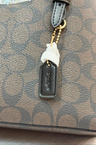 حقيبة يد كوتش