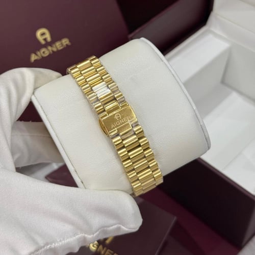 ساعة ماركة أقنر بيتونتو