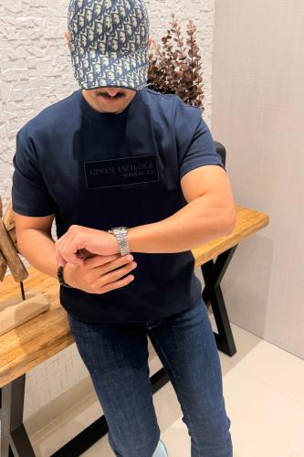 تيشيرت أرماني إكسشينج