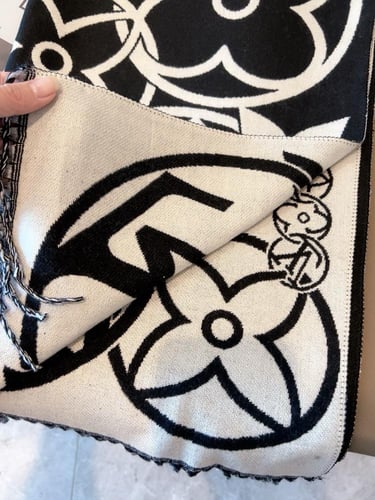 سكارف - لويس فيتون