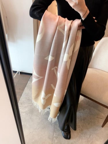 سكارف - لويس فيتون