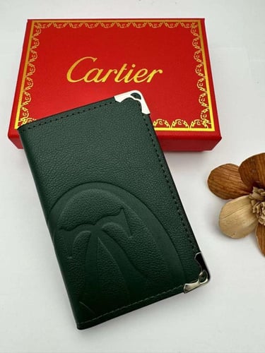 محافظ بطاقات كارتير