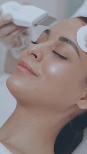 خدمة تنظيف بشرة كلاسيك ويمكنك إضافة ماسك بـجدة