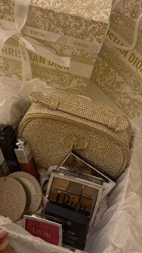 بوكس ديور الذهبي مع شنطه الهبه