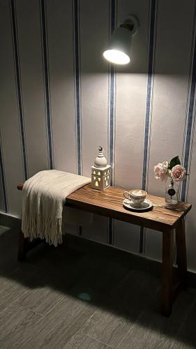 "بنش ريستك خشب طبيعي " 🪵✨