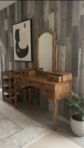 تسريحة ريفية ملكية - خشب طبيعي مع مرآة فاخرة.