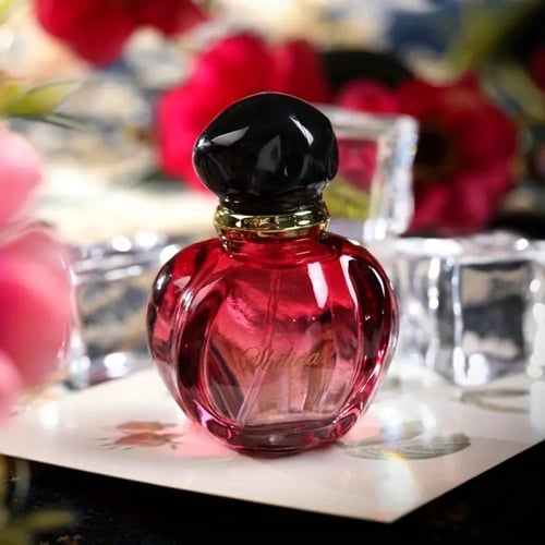 عطر شيلكا الأنيق الشرقي للنساء - نفحات زهرية،