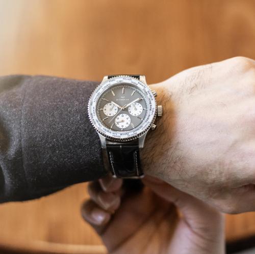 ساعة دهنج World Time Chronograph رمادي64