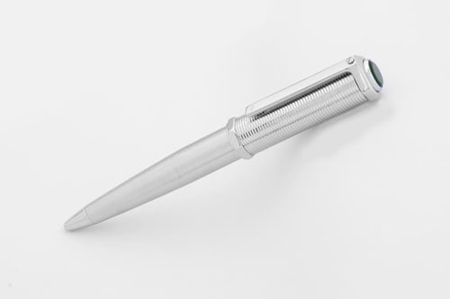 107 قلم سان دهنج فضي مع حجر أخضر