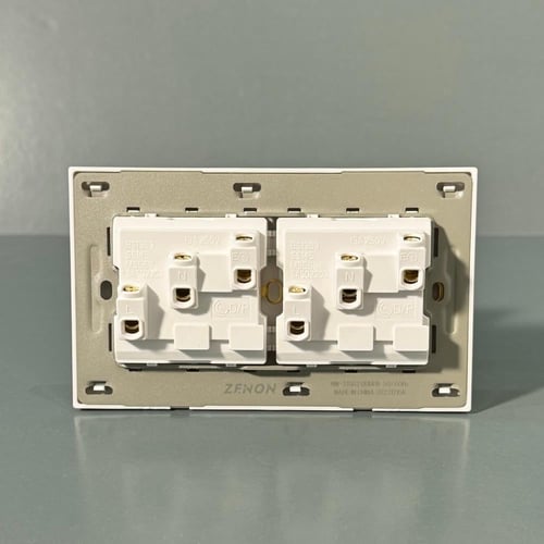 فيش 13 امبير مزدوج