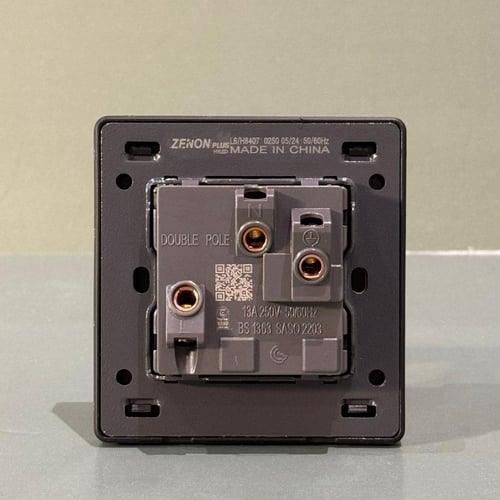 فيش 13 أمبير + مفتاح