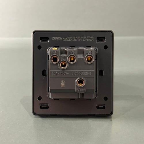 مفتاح ثلاثي Zp