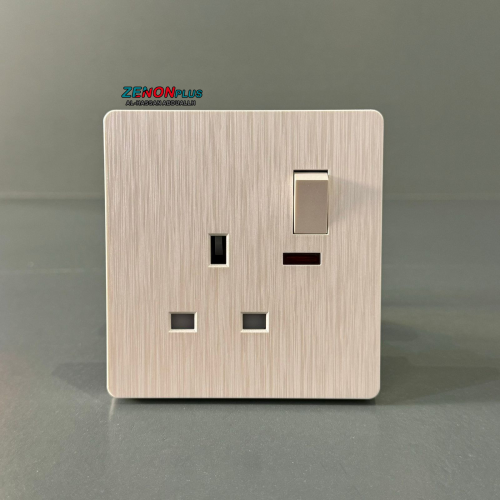 فيش ١٣ امبير + مفتاح Zp