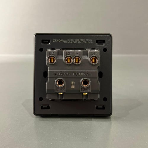 مفتاح رباعي Zp