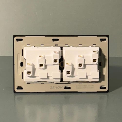 مفتاح 13 أمبير مزدوج