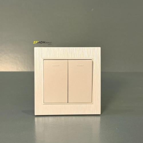 مفتاح مزدوج