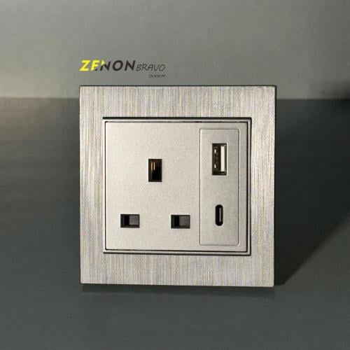 مفتاح 13 امبير + USP + TYP c